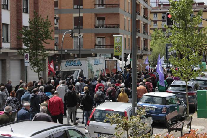 Pentsionisten, emakumeen eta 14 1525176591519