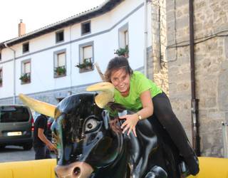 Aloriako Jaiak giro eguzkitsuan ospatu zituzten atzo