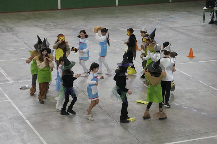 Desfilerik gabe, baina dantz 30 1770997080535