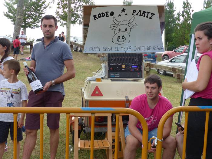 Jende ugari bildu zen Ama Zu 29 1565382457925