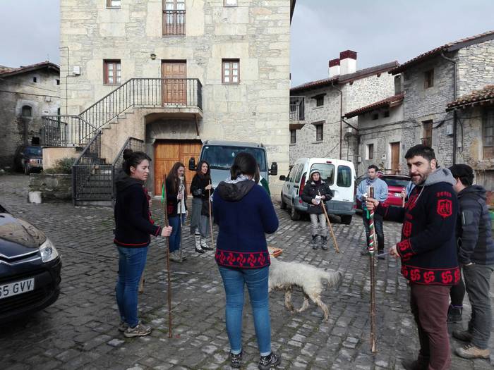 Agate Deunaren bezpera Artziniega aldean