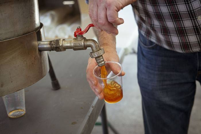 Sagarraren tradizioa plazara 9 1759588486287