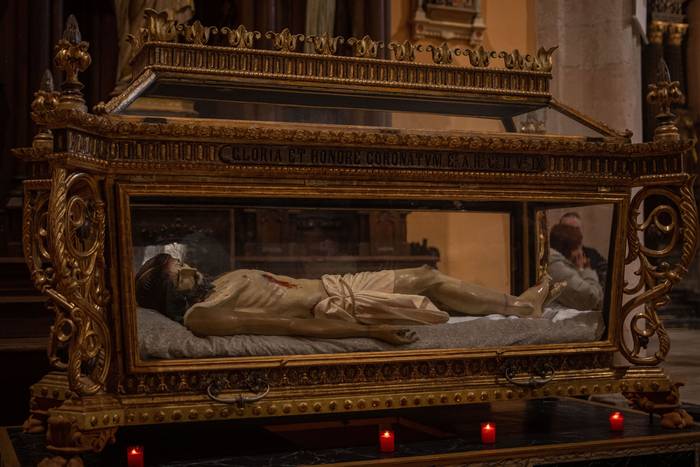 Gurutzetik jaitsi dute Urduñ 20 1775241199846