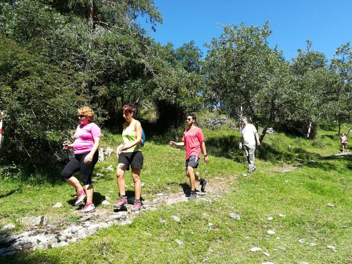 Eguzkia lagun, jende ugari b 14 1501332376354