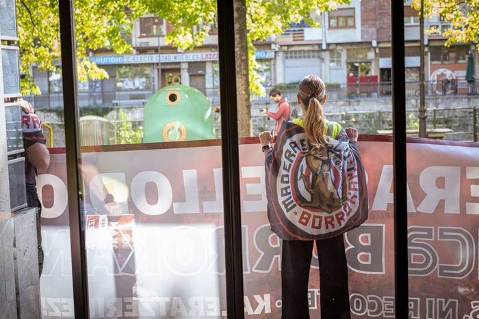 Aldundiaren bulegoak okupatu 6 1760702686297