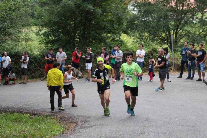 Auzoko mendiak zeharkatu zit 22 1498470805287