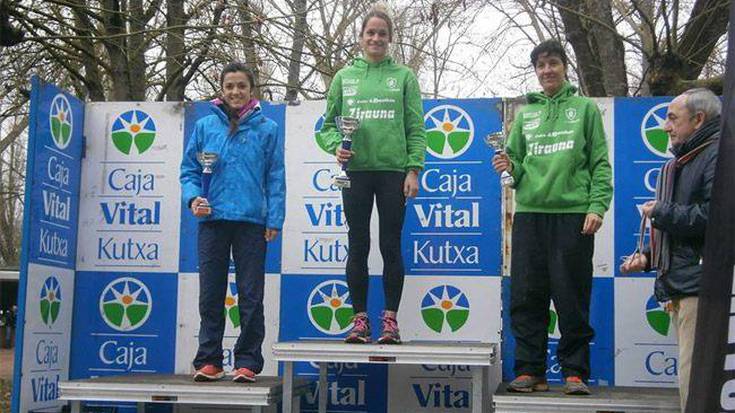 Euskadiko taldeko atleta laudioar bik Espainiako Txapelketara  ez joateko gertatu den plantoan hartuko dute parte