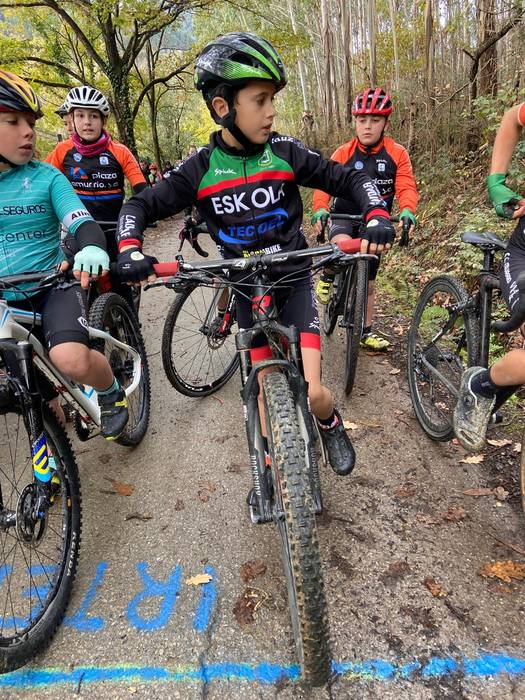 Ellakuri zirkuitu labainkorr 15 1763997974308