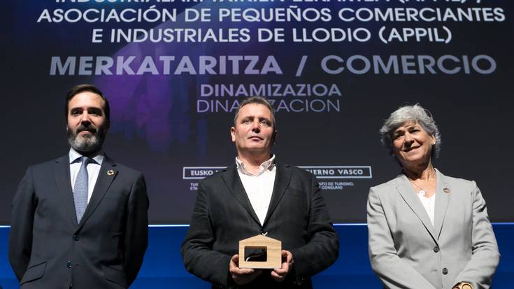 APILLek Euskadi Saria jaso zuen atzo, merkataritza guneen dinamizazioagatik