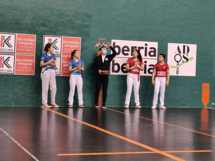 Giro eta "ikuskizun bikaina" 4 1645358762654