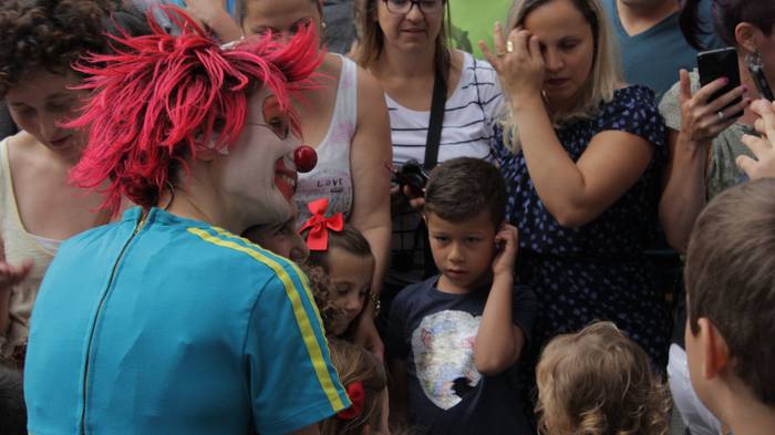 Ilusioa eta muxuak banatu di 33 1499277021853