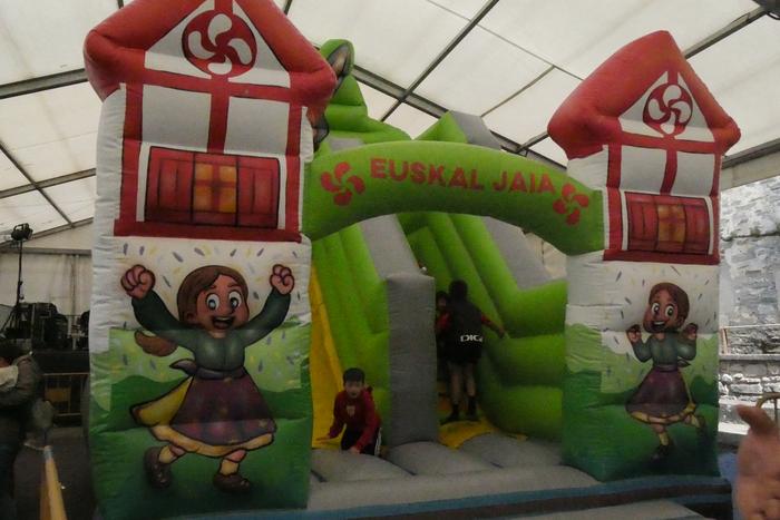 Kirolak eta umeen jarduerek  7 1777117118733