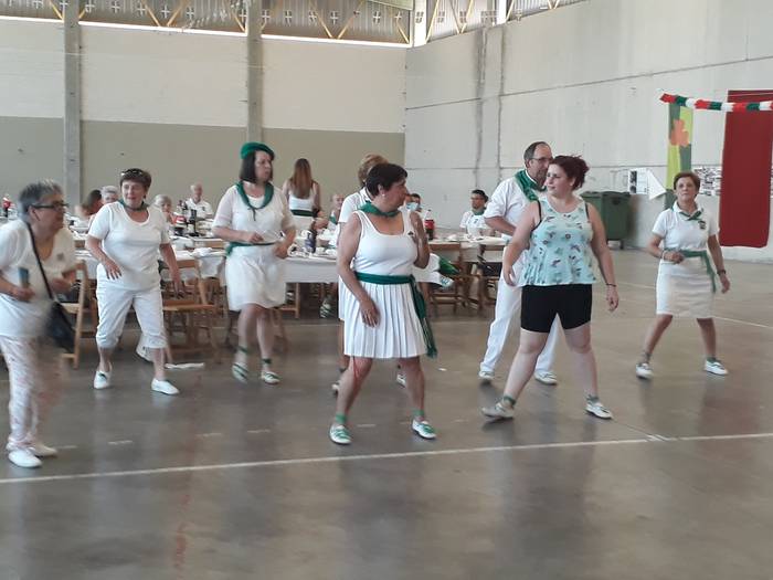 Dantza Lagunak taldeak 51. u 50 1498038563175