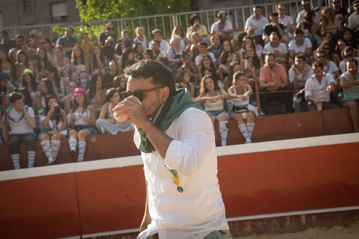 Zezen plaza lepo Muturreko H 24 1756414598966