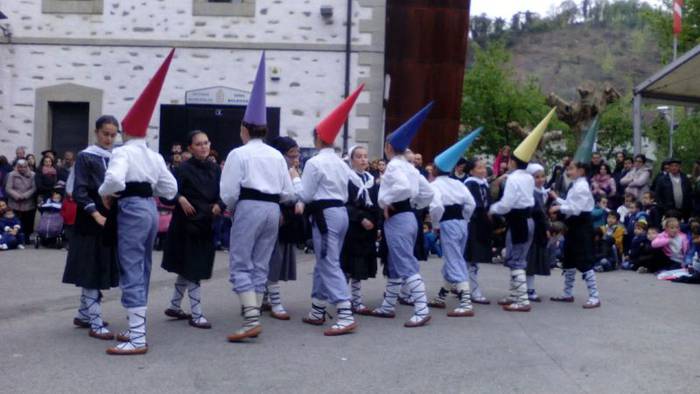 Dantza eta musika artean has 59 1524869147051