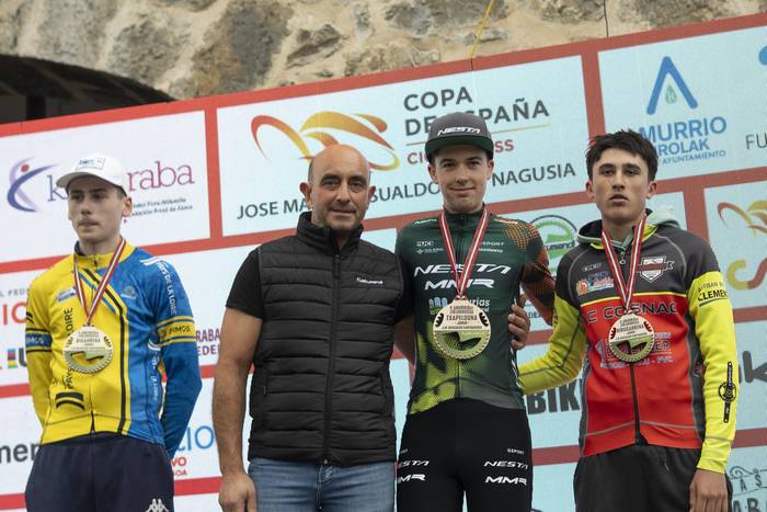 Lucia Gonzalezek eta Kevin S 100 1762015340853