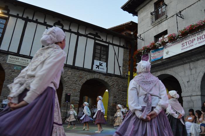 Kulturaz blai bizi izan dute 17 1750803448036