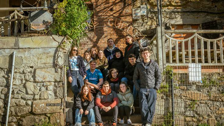 Gurdigilea 1955-2025: Jatetxetik Gaztetxera