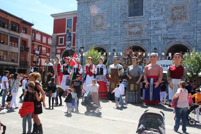 Otxomaioek jendez bete dute  20 1494233072646