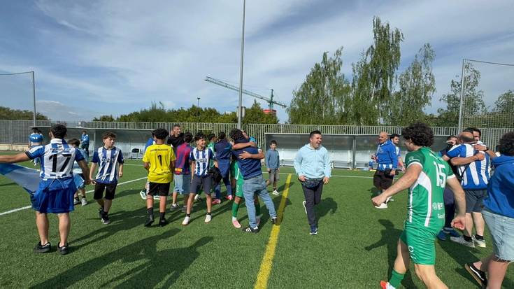 Hirugarren mailara itzultzea lortu du Amurrio Clubak, partidaren azken arnasan gola sartuta