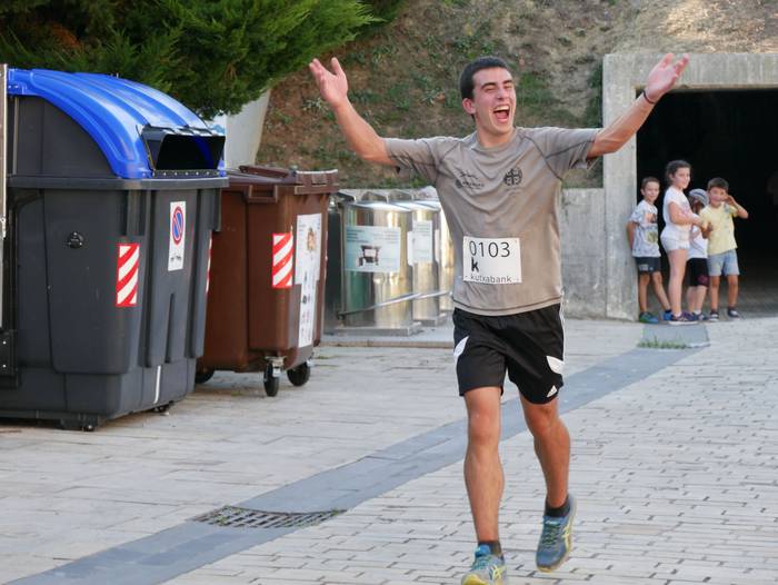 Haur zein helduek izan zuten 277 1538429123644