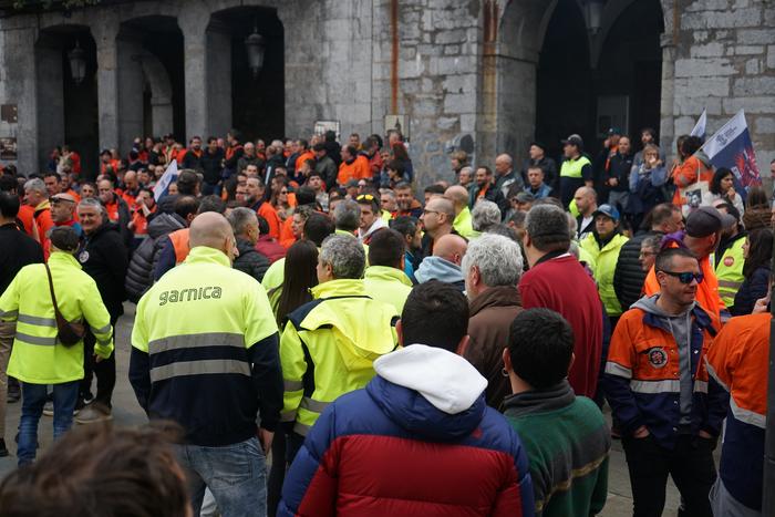 Laudiora mugitu da gaur Tubo 24 1772539104235