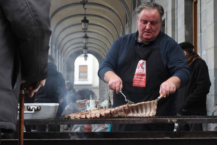 Ahobizi eta Belarripresten topaketa