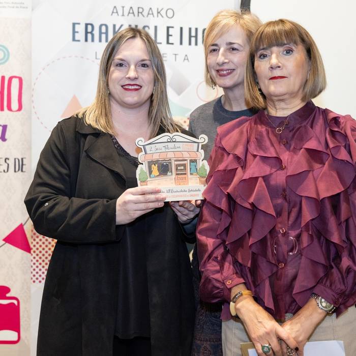 Maila handiko erakusleihoak  23 1766494589124