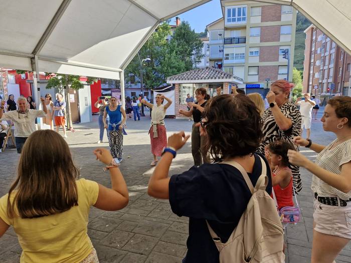 Gastronomia, dantza eta herr 12 1754333852977