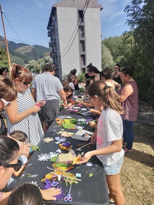 Bi eguneko festa egin dute A 25 1758574713306