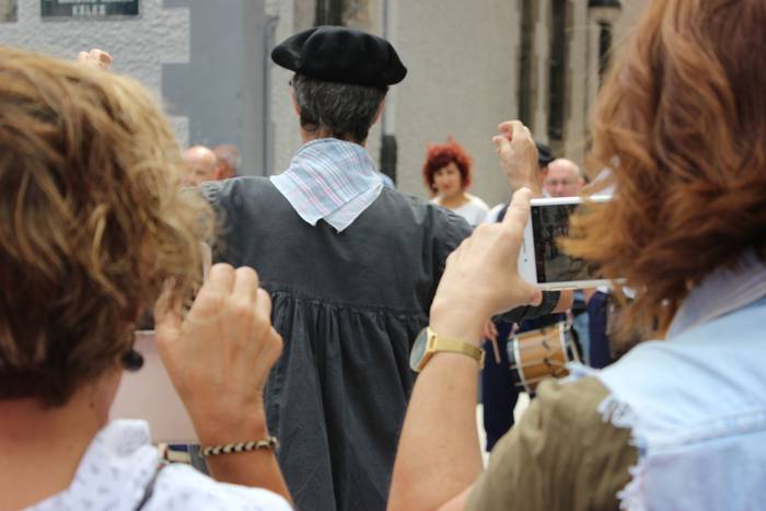 Suziria piztuta lehertu da j 41 1502803786193