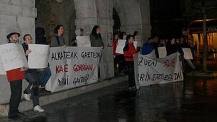 Auzokideekin hitz egiteko eskatu dio Udalak Gazte Asanbladari