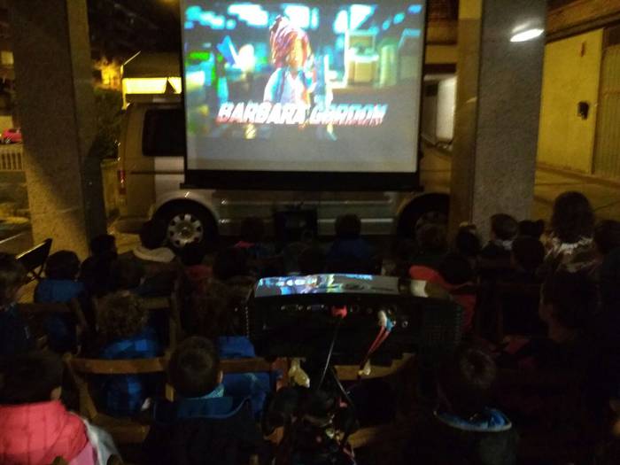 Inoiz baino jende gehiago bi 27 1505590184325