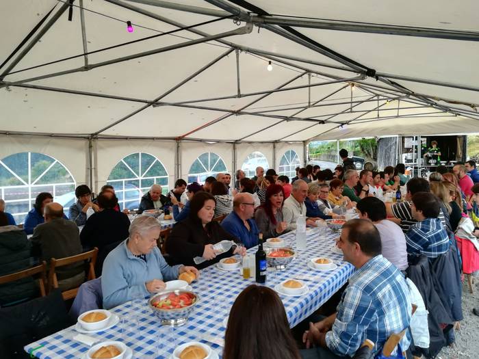 Berazako Jaietan umeek izan  61 1506940815635