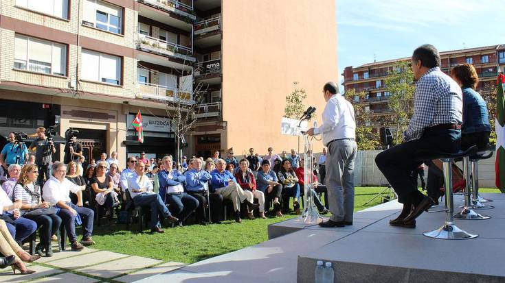 Larunbatean Batzokia inauguratu zuten Laudion