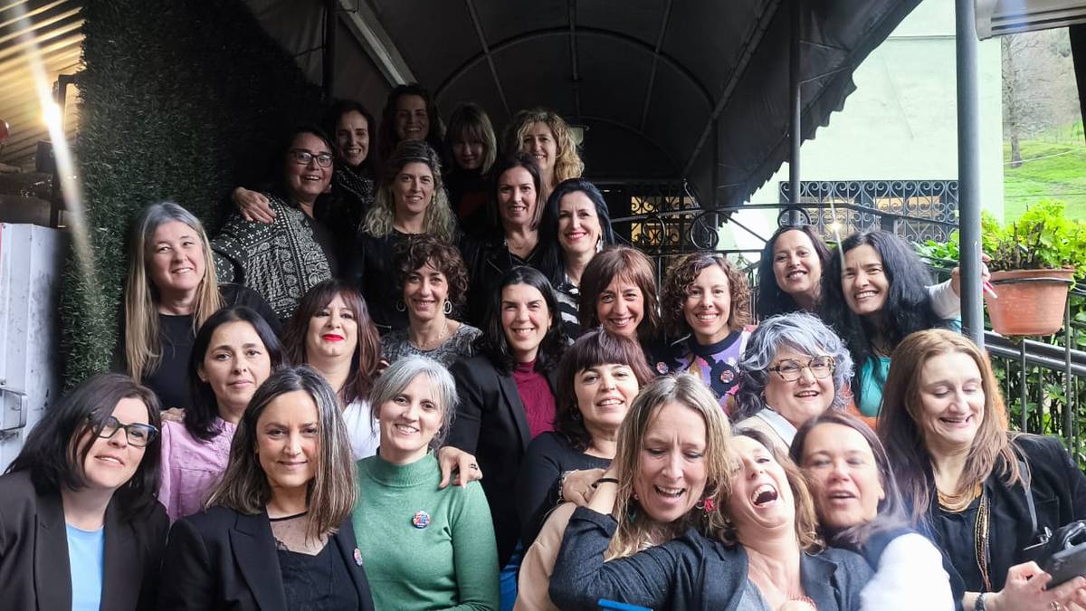 50 urterekin oraindik gazte direla ospatu zuten hainbat laudioarrek larunbatean