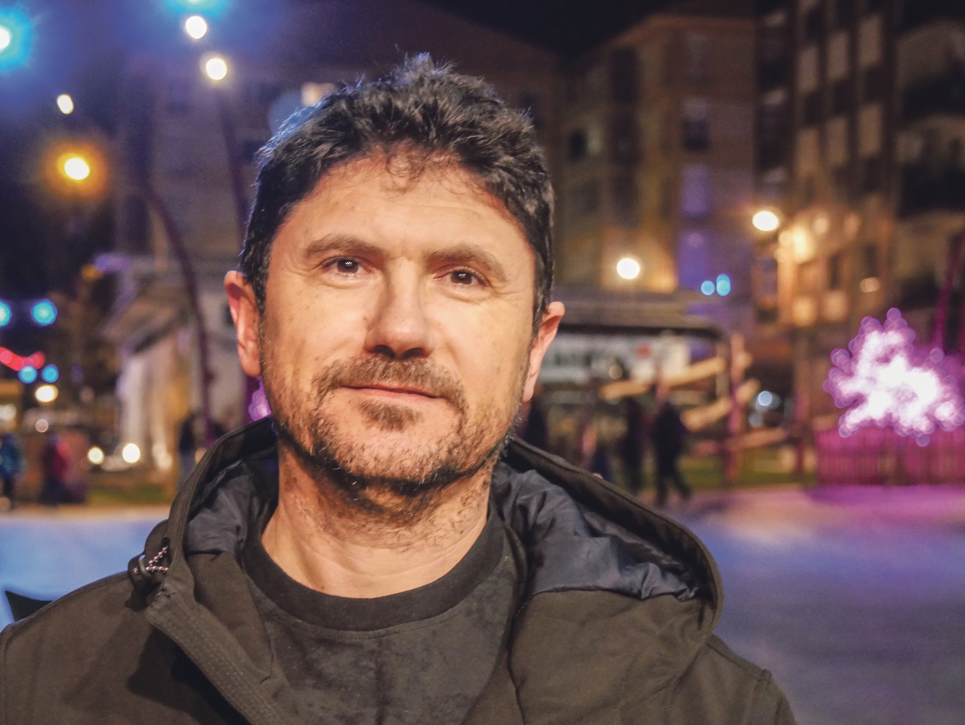 “Aldaketa soziala izan zen gogorrena Estatu Batuetara bizitzera joatean”