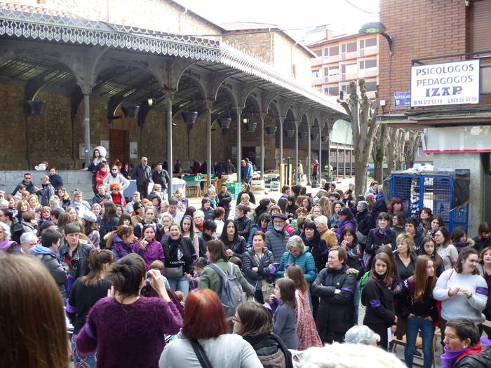 Greba feministaren goizeko t 53 1520512295403