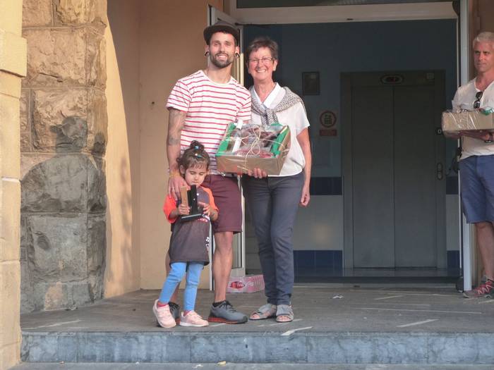 Haur zein helduek izan zuten 378 1538430054534