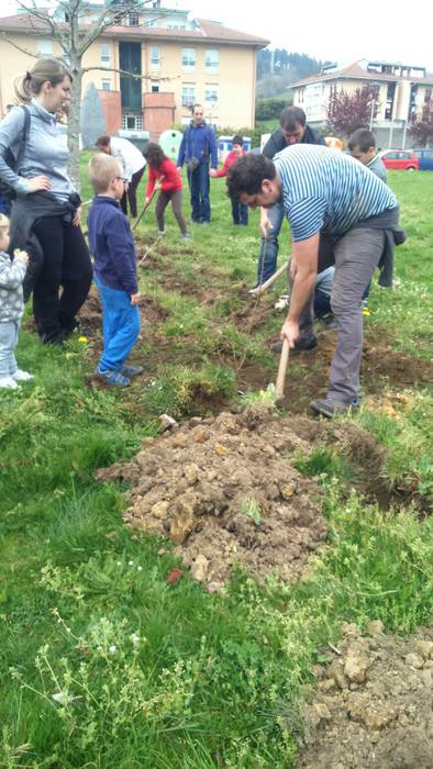 Elkarrekin aritu dira haur e 4 1489961259095