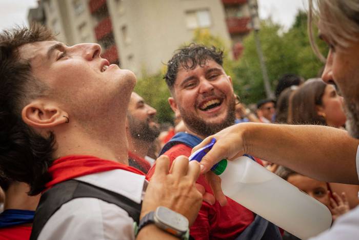 Lehertu da festa-giroa Amurr 49 1755025709116