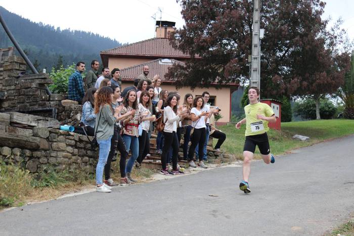 Auzoko mendiak zeharkatu zit 78 1498471381549