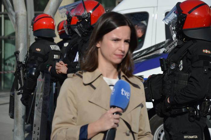 Tubos Reunidoseko langileek  36 1772101454462