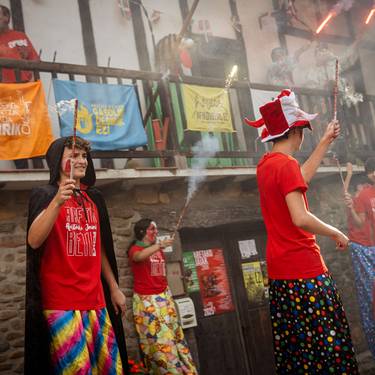 Independentziaren aldeko aldarri irmoarekin ospatuko dute Aretako Egunaren III. edizioa