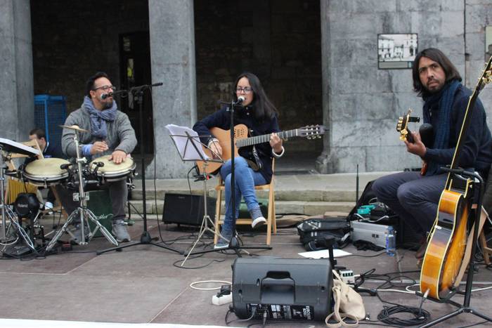 Gobernuz kanpoko erakundeen  1 1509107878002