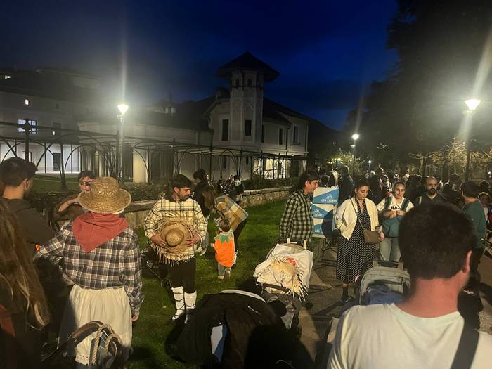 Aiaraldeko hamaika txokotara 85 1762008816132