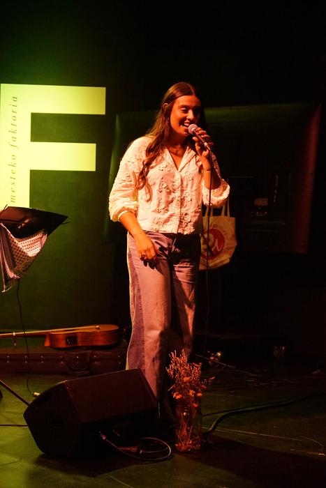 Ximenak gazte ugari batu zit 11 1757714229364