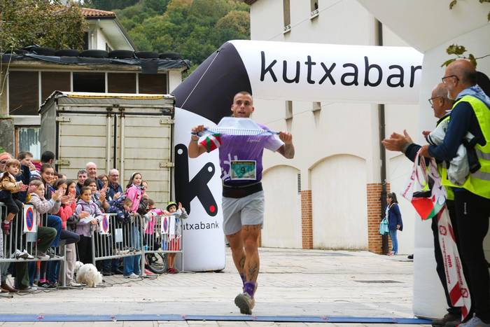 Hirurehundik gora korrikalar 18 1761471879432