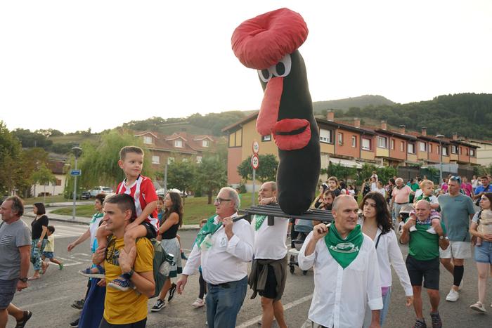 Arteko Gure Aman elkartu eta 78 1757796513222