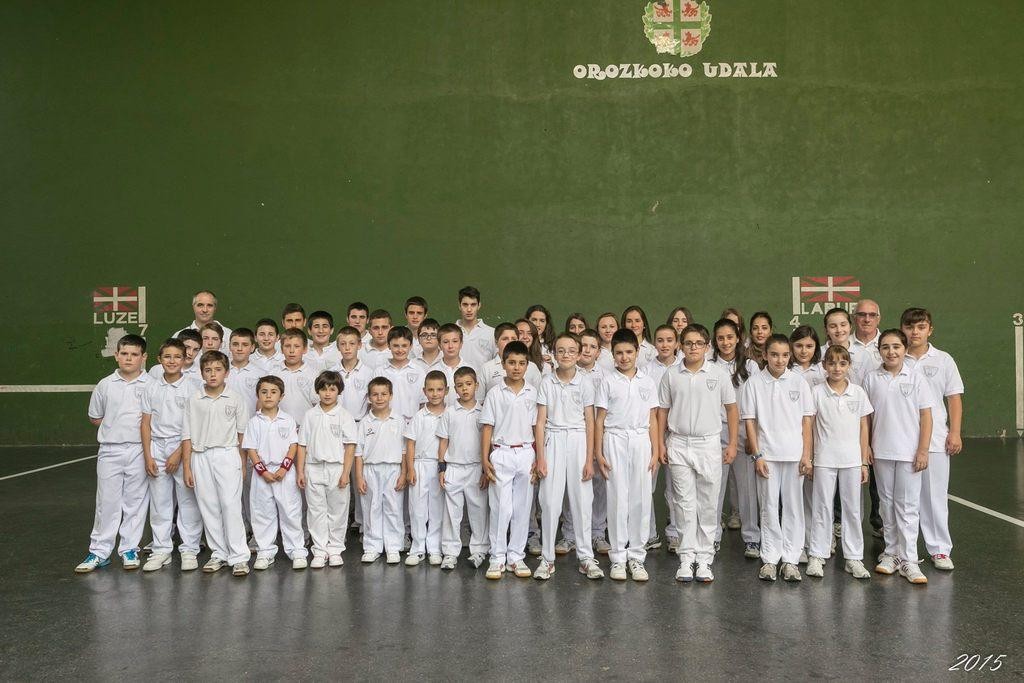 Eguraldia lagun herriko txapelketako pilota finaletan